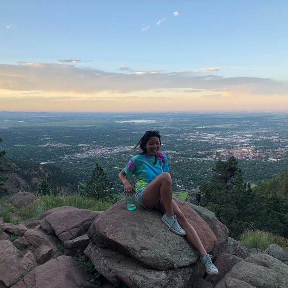 Meet your Posher, Hannah - Picture 1 of 1